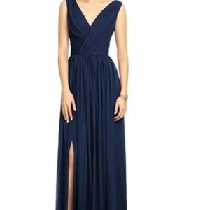 Elegant Navy Blue Evening Gown